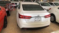 تويوتا أفالون